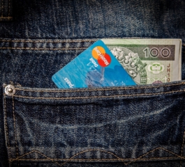 Les Cartes de Crédit: Guide des Différents Types et de leurs Avantages